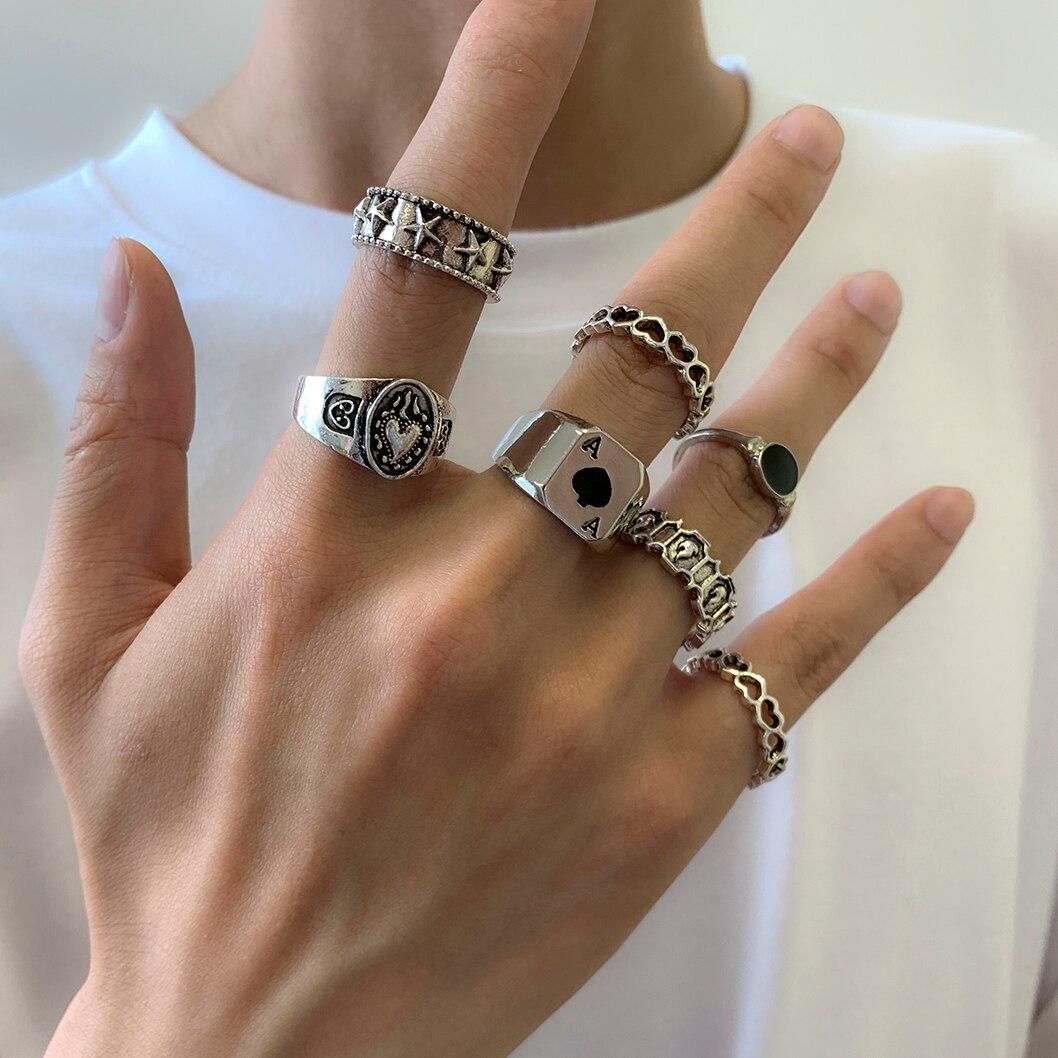 7Pcs/Set Goth Carved Heart Poker Antique Silver Color Rings for Men Vintage Geometric Knuckle Street Ring Accessories Steampunk
7Pcs/Set Goth Carved Heart Poker Antique Silver Color Rings for Men Vintage Geometric Knuckle Street Ring Accessories Steampunk