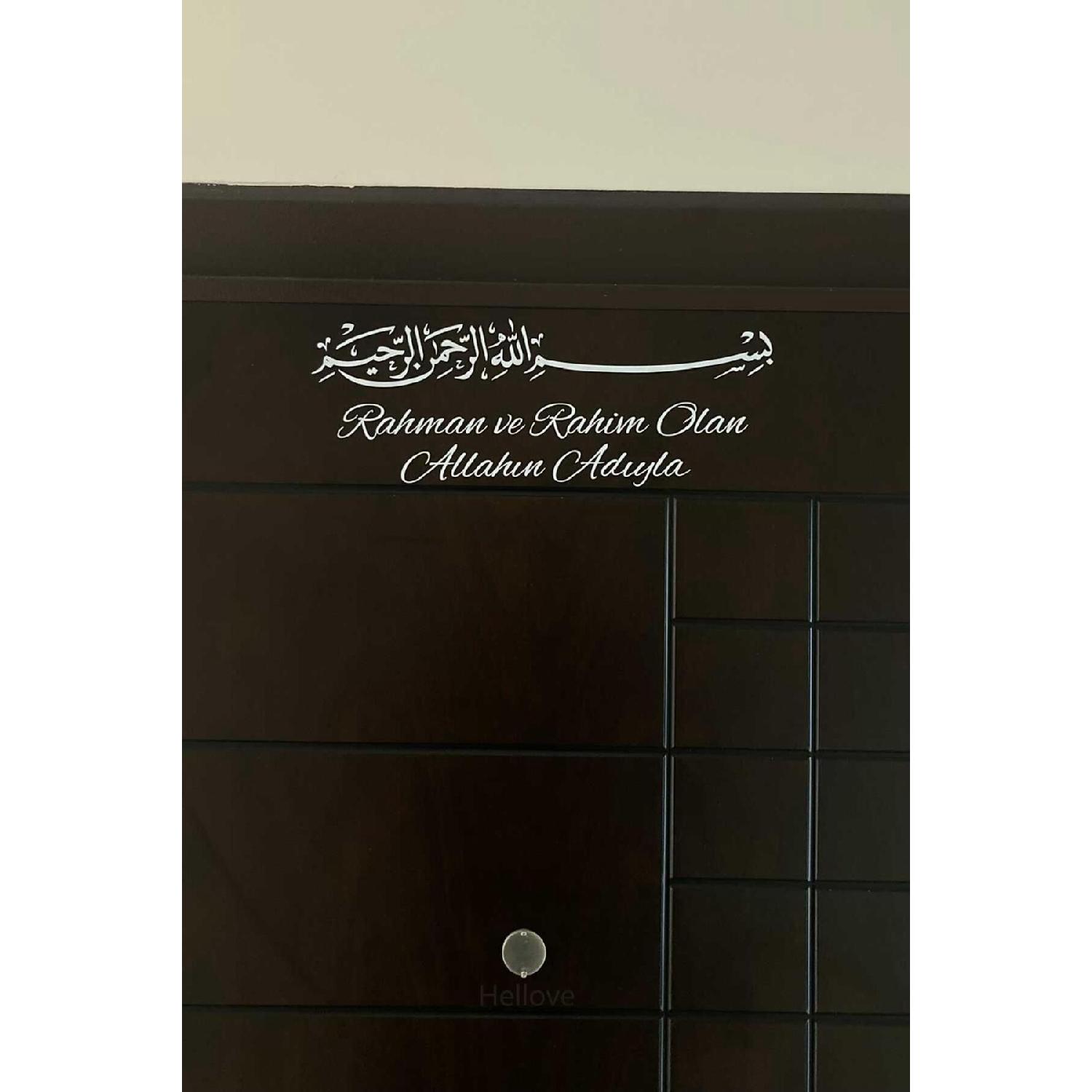Bismillah Sticker White Decorative Arabic Bismillahirrahmanirrahim And Its Meaning For Door And Mirror белый
Bismillah Sticker White Decorative Arabic Bismillahirrahmanirrahim And Its Meaning For Door And Mirror белый