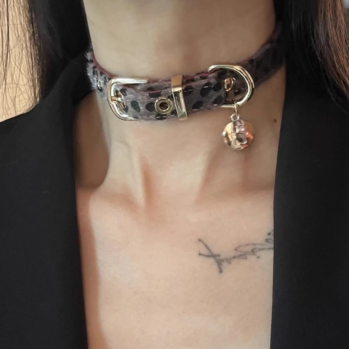 Sweet Cool Punk Puppy Footprint Pendant Necklace Leopard Pattern Plush Choker Collar Leather Neck Belt Party Jewelry Gifts сірий
Sweet Cool Punk Puppy Footprint Pendant Necklace Leopard Pattern Plush Choker Collar Leather Neck Belt Party Jewelry Gifts сірий