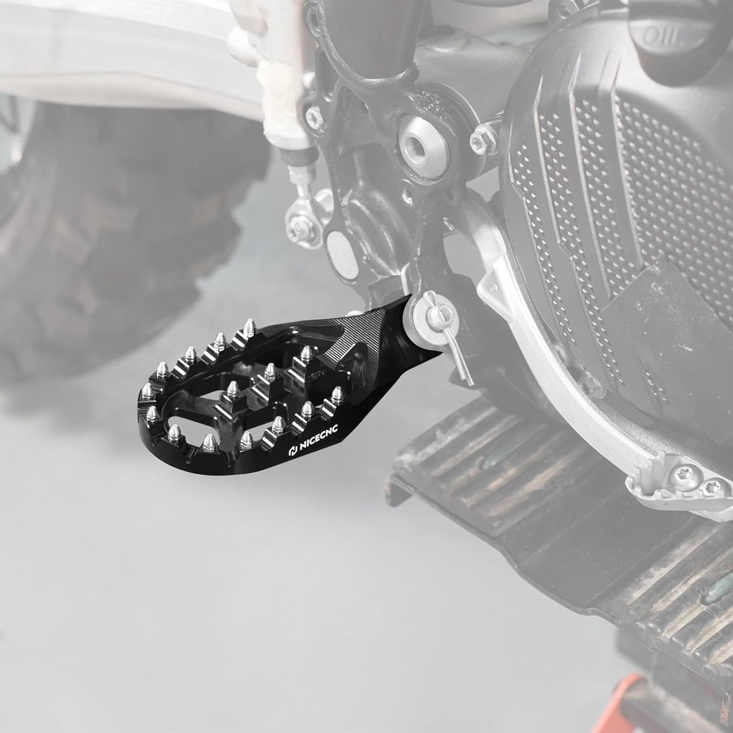 NICECNC Black Dirt Bike Forged Foot Pegs Compatible with KTM 125-500 XC SX XCF SXF 2023-24 125-500 EXC EXCF XCW 2024,Compatible with GasGas EX EX F чёрный
NICECNC Black Dirt Bike Forged Foot Pegs Compatible with KTM 125-500 XC SX XCF SXF 2023-24 125-500 EXC EXCF XCW 2024,Compatible with GasGas EX EX F чёрный