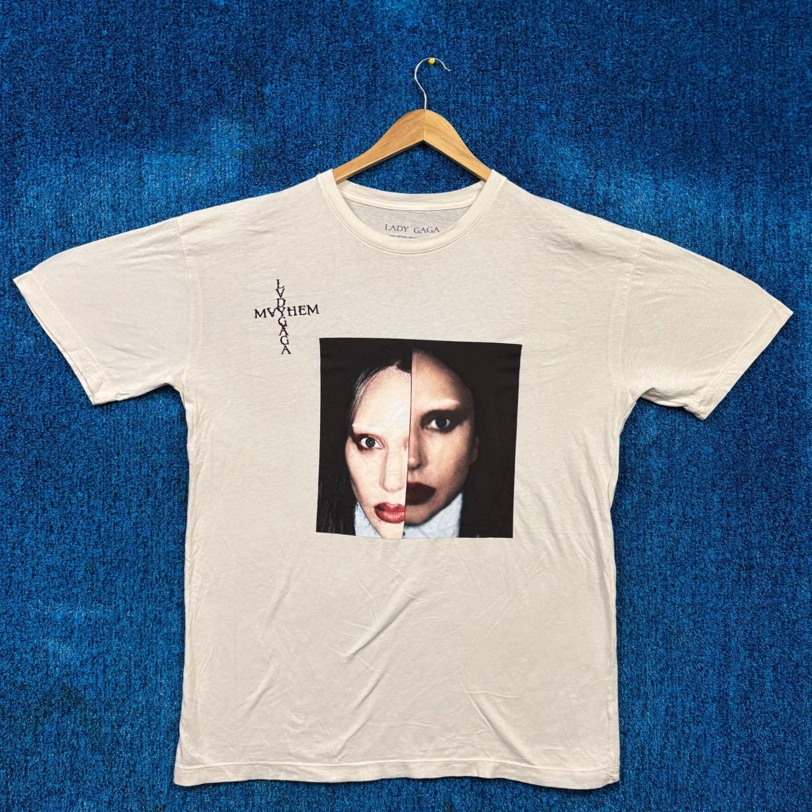 Lady Gaga Mayhem Album The Split Face Photo Synth-Pop Tee XL 2XL
Lady Gaga Mayhem Album The Split Face Photo Synth-Pop Tee XL 2XL