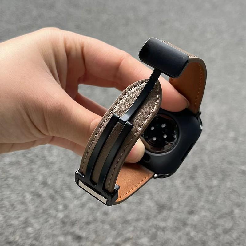 For Apple Watch 10 46mm/Ultra 2/Ultra 49mm/9 8 7 45mm/SE (2023) SE (2022) SE 6 5 4 44mm/3 2 1 42mm Strap Magnetic Buckle PU Watch Band Brown
For Apple Watch 10 46mm/Ultra 2/Ultra 49mm/9 8 7 45mm/SE (2023) SE (2022) SE 6 5 4 44mm/3 2 1 42mm Strap Magnetic Buckle PU Watch Band Brown