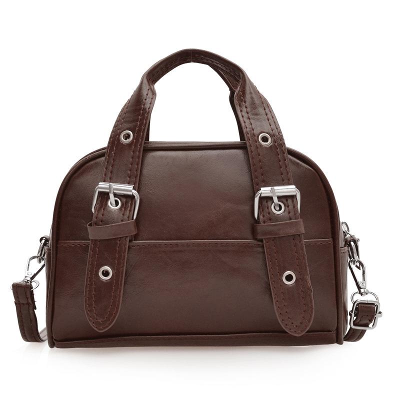 Fashion hand carry pillow bag women s simple casual shoulder bag spring and summer niche trendy design messenger bag
Fashion hand carry pillow bag women s simple casual shoulder bag spring and summer niche trendy design messenger bag