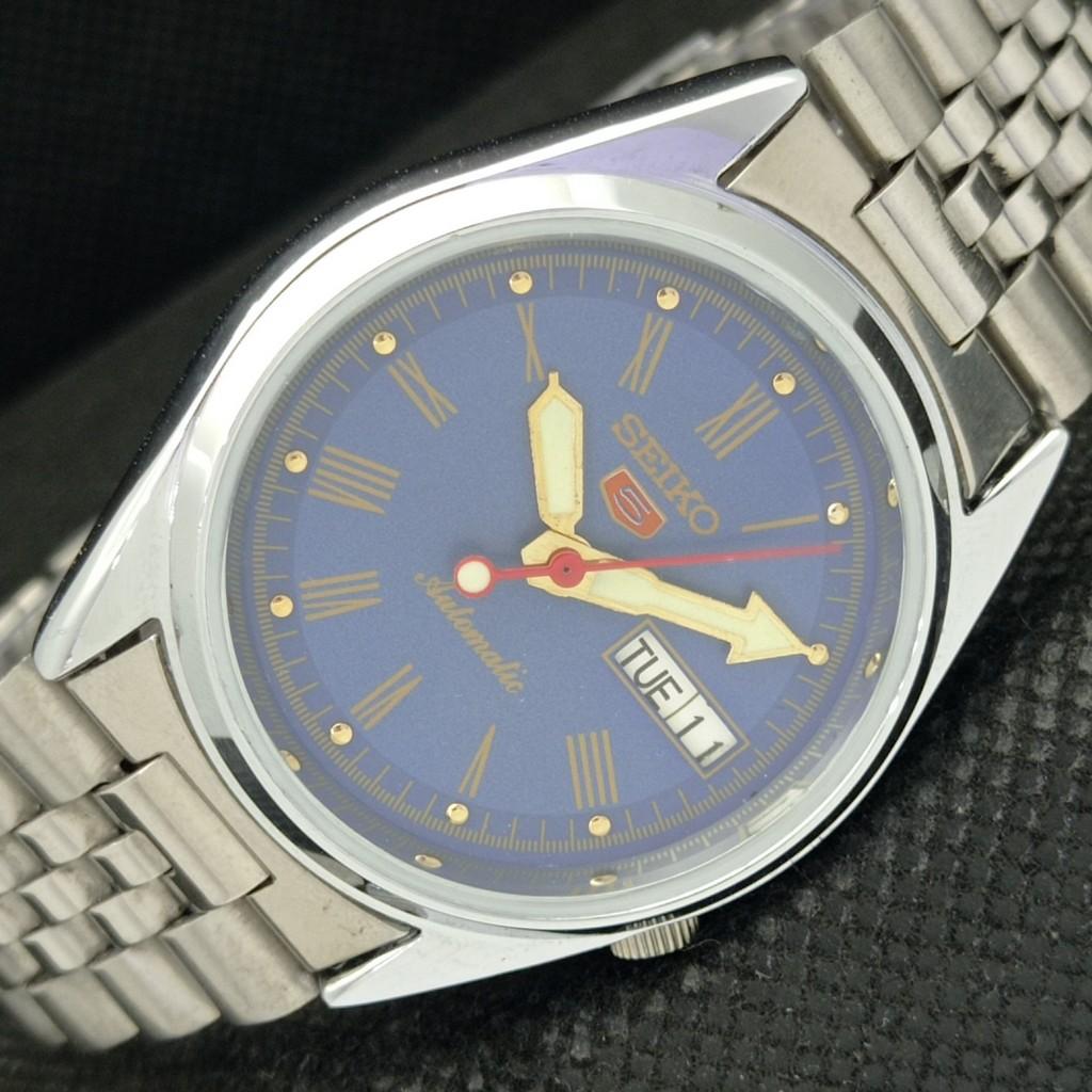 REFURBISHED VINTAGE SEIKO 5 AUTOMATIC JAPAN MENS D/D BLUE WATCH 587c-a308790-9 SKU587c-a308790
REFURBISHED VINTAGE SEIKO 5 AUTOMATIC JAPAN MENS D/D BLUE WATCH 587c-a308790-9 SKU587c-a308790