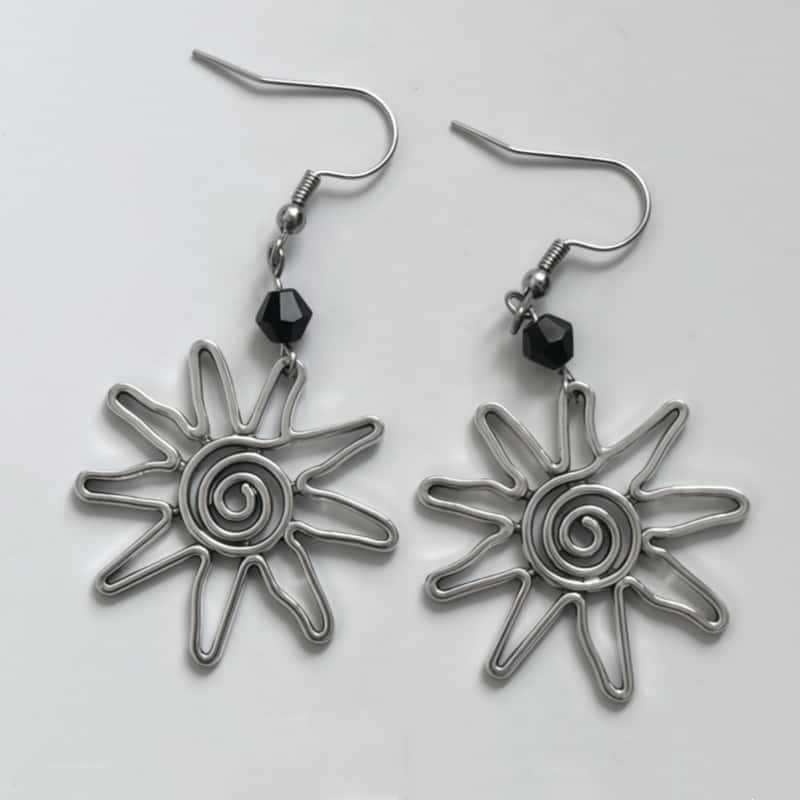 Retro Creative Sliver Color Flower-shaped Alpaca Geometric Spiral Carousel Dangle Earrings for Women Jewelry Accessories Gifts
Retro Creative Sliver Color Flower-shaped Alpaca Geometric Spiral Carousel Dangle Earrings for Women Jewelry Accessories Gifts