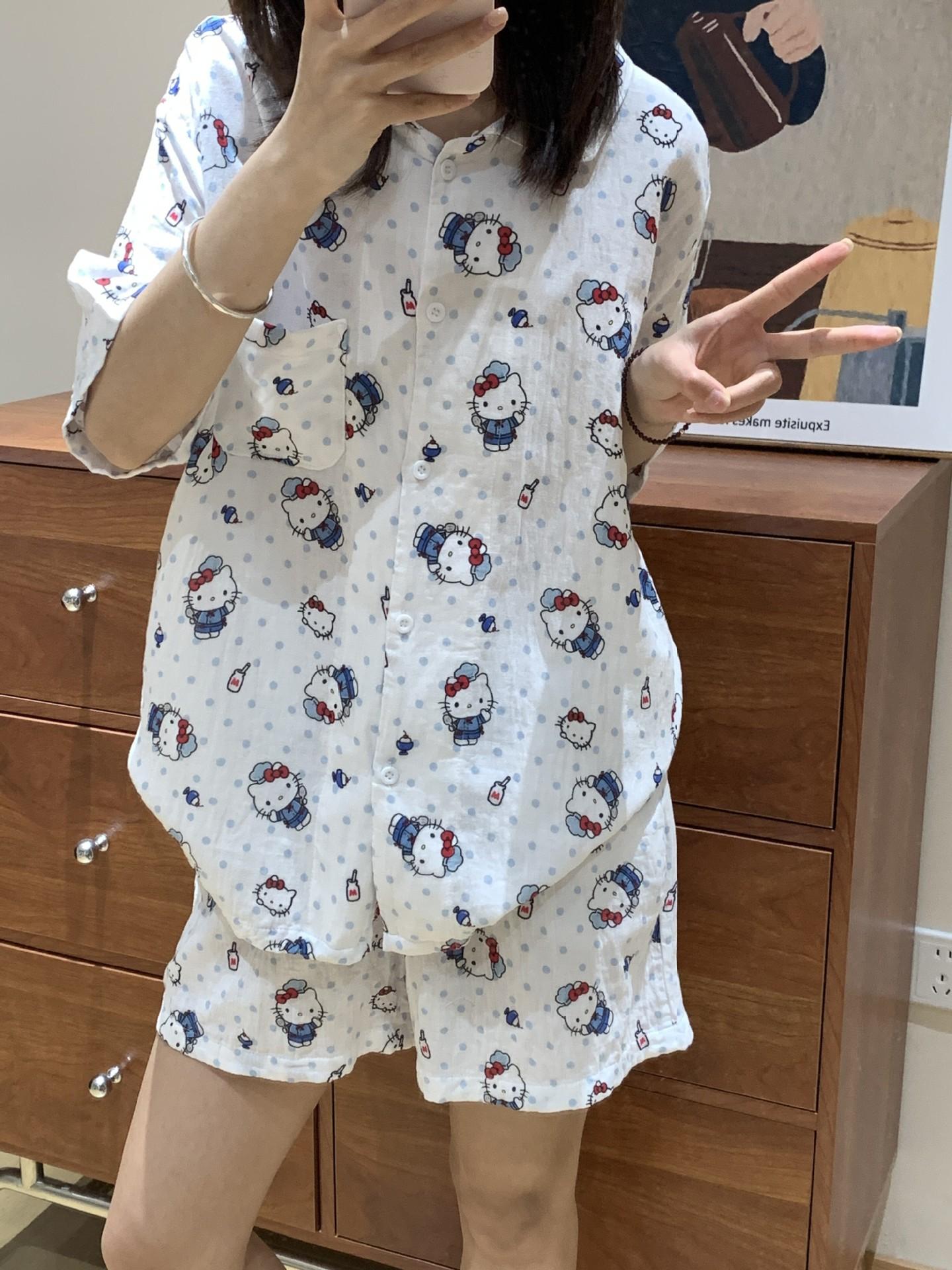 Milk Huhu Polka Dot Hello Kitty Pajamas Women s Summer Short Sleeve Shorts Two-piece Set Girl ins Style Loungewear S
Milk Huhu Polka Dot Hello Kitty Pajamas Women s Summer Short Sleeve Shorts Two-piece Set Girl ins Style Loungewear S
