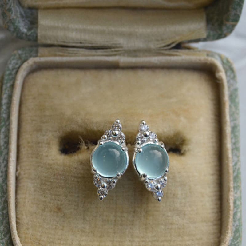 марта на горищі charbell Blue chalcedony
марта на горищі charbell Blue chalcedony