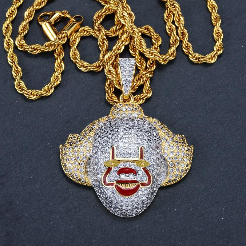 Iced Out Bling Хип-Хоп Ювелирные Изделия V значит Вендетта Подвеска Ожерелье Для Мужчин Женщин Micro Pave Полный AAA Циркон Красные Губы Клоунские Цепи
Iced Out Bling Хип-Хоп Ювелирные Изделия V значит Вендетта Подвеска Ожерелье Для Мужчин Женщин Micro Pave Полный AAA Циркон Красные Губы Клоунские Цепи