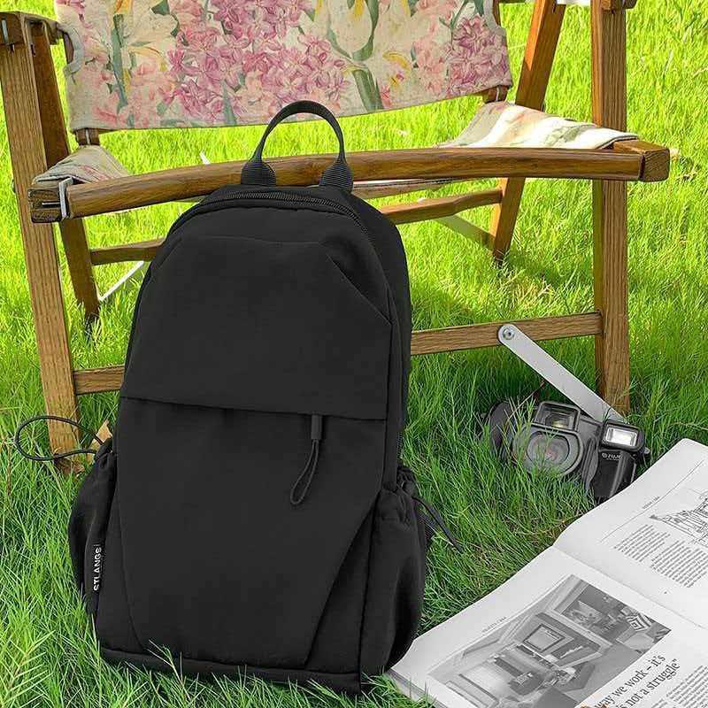 Casual Sports Cross-body Backpack Women Light High-face Korean Style Super Hot Simple Outing Bag 19x11x31 small чорний
Casual Sports Cross-body Backpack Women Light High-face Korean Style Super Hot Simple Outing Bag 19x11x31 small чорний