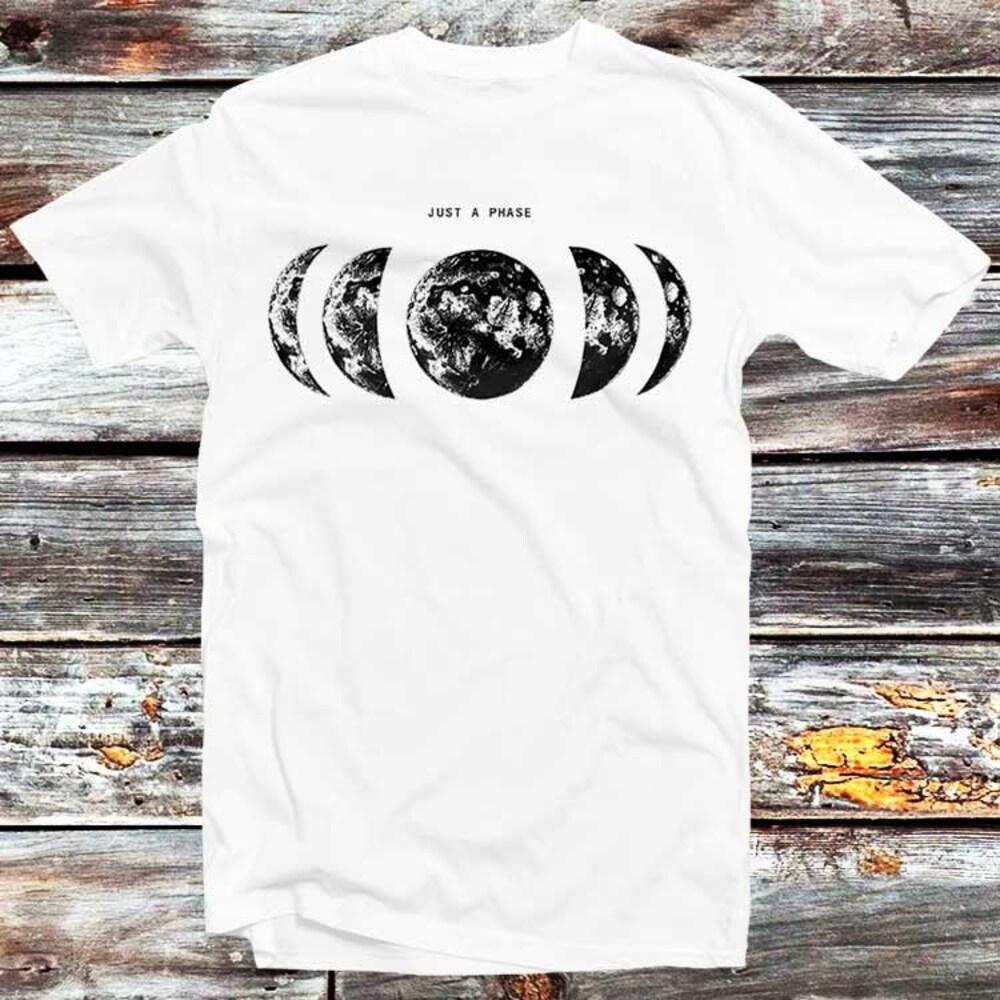230GSM 100% Cotton T-Shirt Just a Phase Moon Phases Shirt Full Moon Lunar Moon Best Gift 80s Retro Vintage Trend Style Top Tee Men Women Unisex B126 XS белый
230GSM 100% Cotton T-Shirt Just a Phase Moon Phases Shirt Full Moon Lunar Moon Best Gift 80s Retro Vintage Trend Style Top Tee Men Women Unisex B126 XS белый