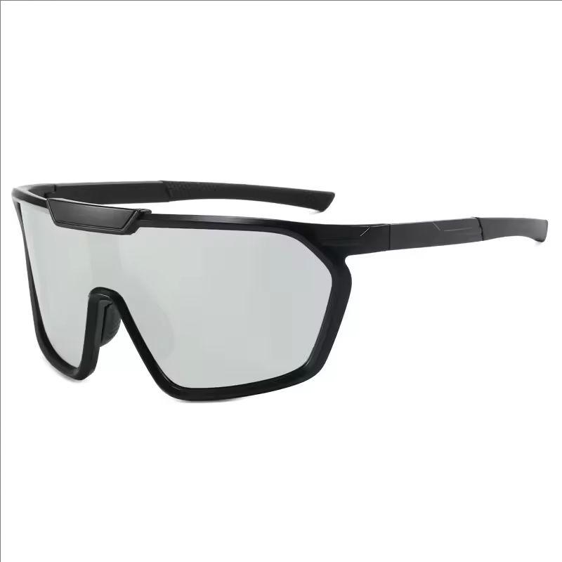 Outdoor Sports Sunglasses Mountaineering Windproof Colorful Lenses, Men s And Women s Mountain Bike Cycling Glasses XSY0969 серебряный
Outdoor Sports Sunglasses Mountaineering Windproof Colorful Lenses, Men s And Women s Mountain Bike Cycling Glasses XSY0969 серебряный