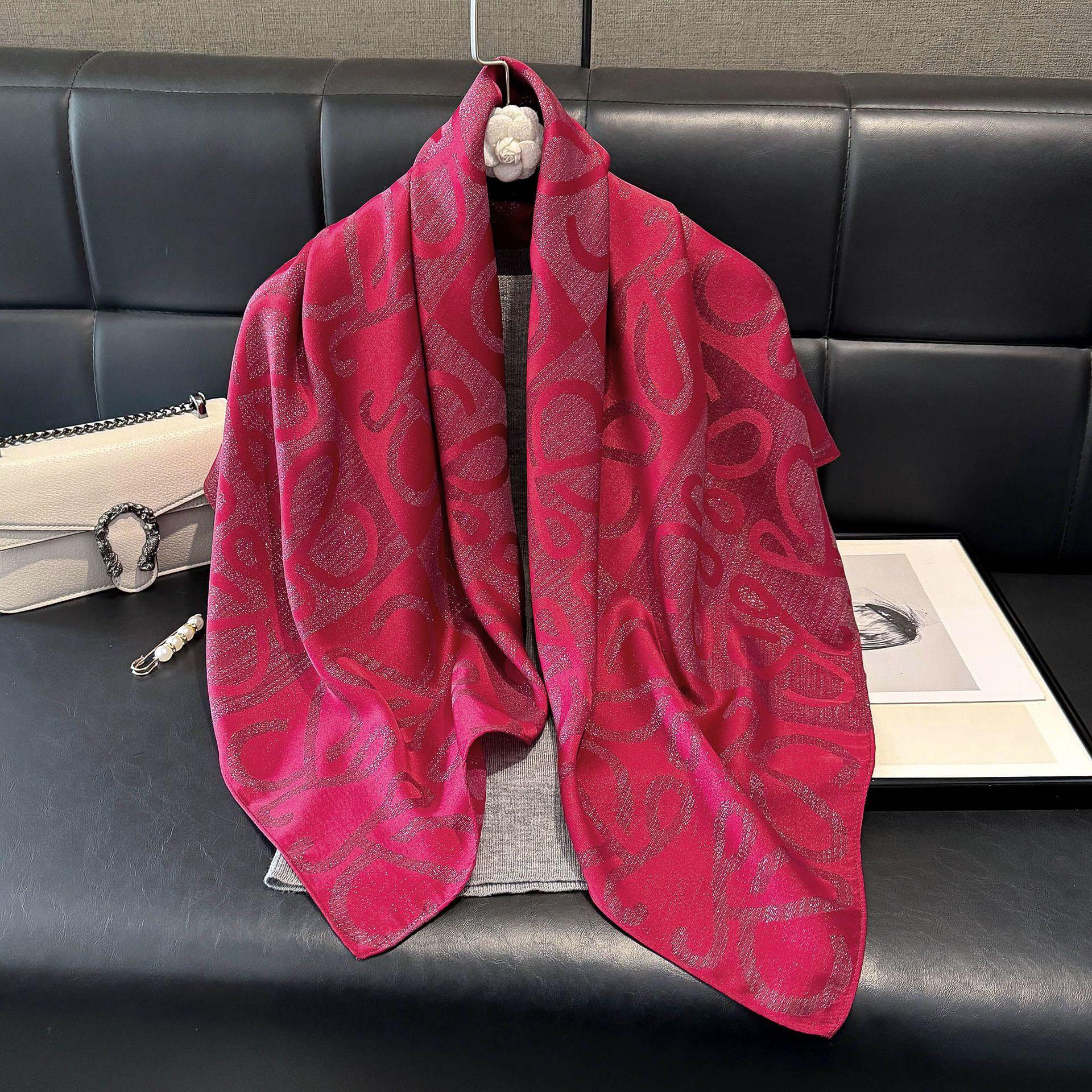 Весенний шарф из тенсела, хлопка и шелка, модный, классический, в стиле известных брендов, квадратный шарф-шаль для женщин, шарф высокого класса для женщин красный
Весенний шарф из тенсела, хлопка и шелка, модный, классический, в стиле известных брендов, квадратный шарф-шаль для женщин, шарф высокого класса для женщин красный