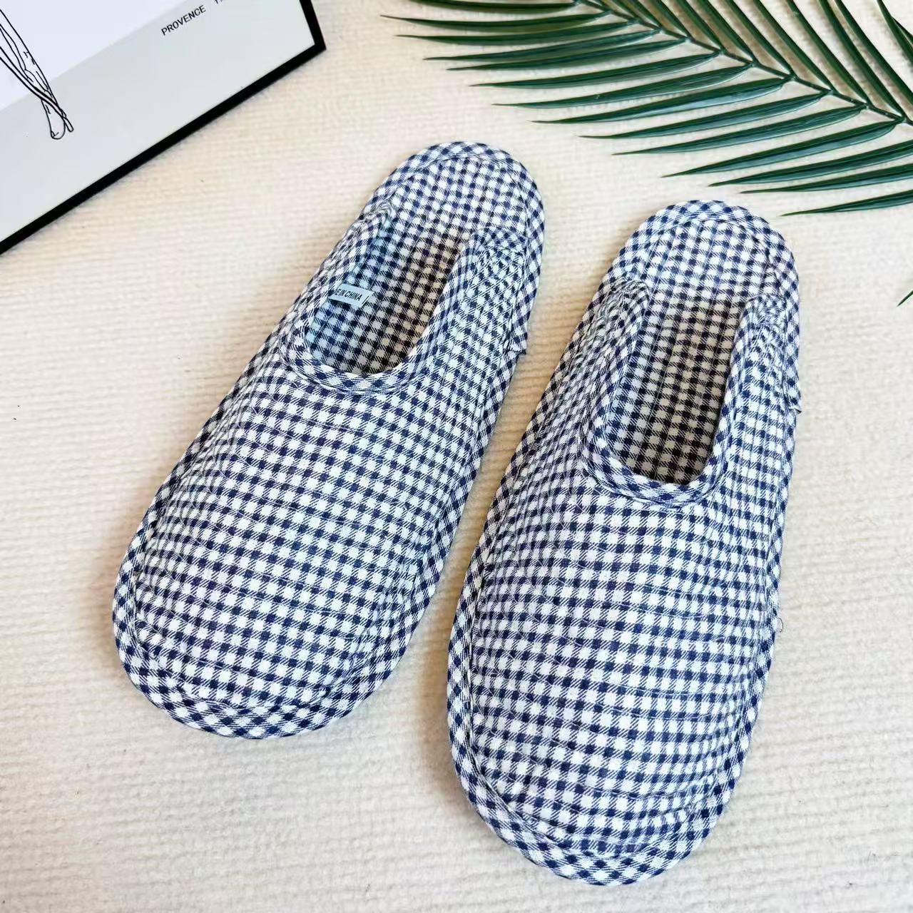Men s Plus Size Silent Breathable Indoor All-Cotton Toe-Covering Summer Slippers Men s Single Layer 42-45
Men s Plus Size Silent Breathable Indoor All-Cotton Toe-Covering Summer Slippers Men s Single Layer 42-45