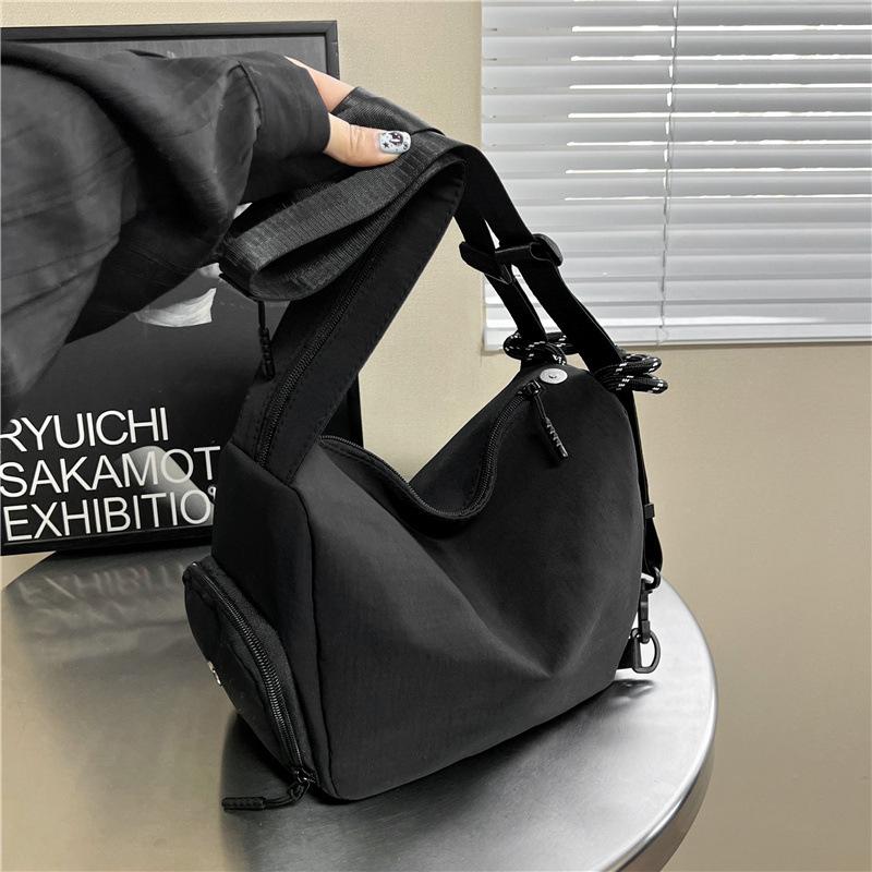 Solid color large-capacity backpack, winter new Korean version of casual fashion versatile multi-purpose shoulder messenger bag
Solid color large-capacity backpack, winter new Korean version of casual fashion versatile multi-purpose shoulder messenger bag