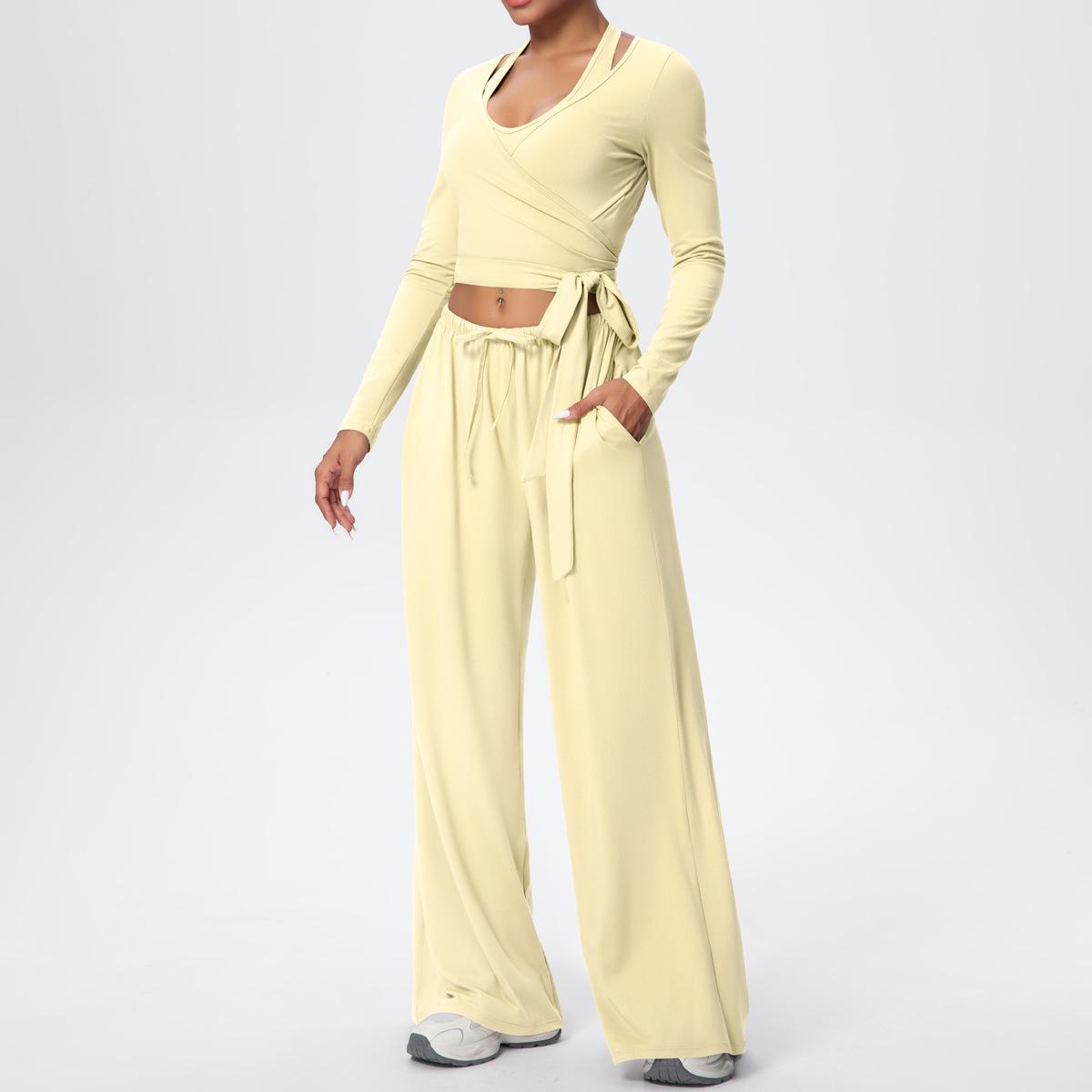 International Quick-Dry Yoga Three-Piece Set: Beautiful Back Camisole, Long Sleeve Top, and Strappy Hammer-Feel Pants. Large
International Quick-Dry Yoga Three-Piece Set: Beautiful Back Camisole, Long Sleeve Top, and Strappy Hammer-Feel Pants. Large