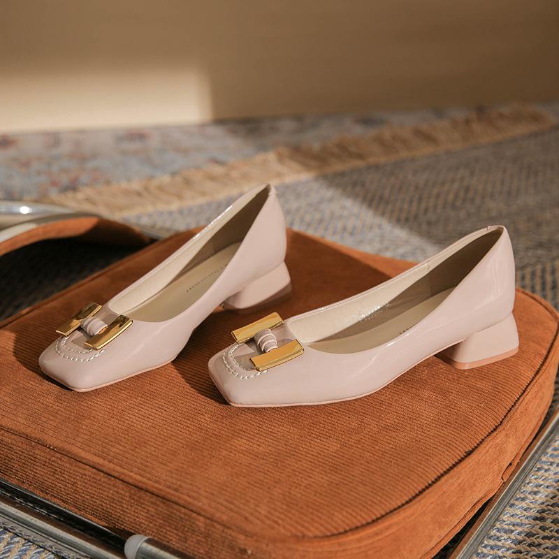 Classic shallow mouth square head women s thick heel high heels metal buckle fashionable versatile comfortable women s single shoes 40
Classic shallow mouth square head women s thick heel high heels metal buckle fashionable versatile comfortable women s single shoes 40