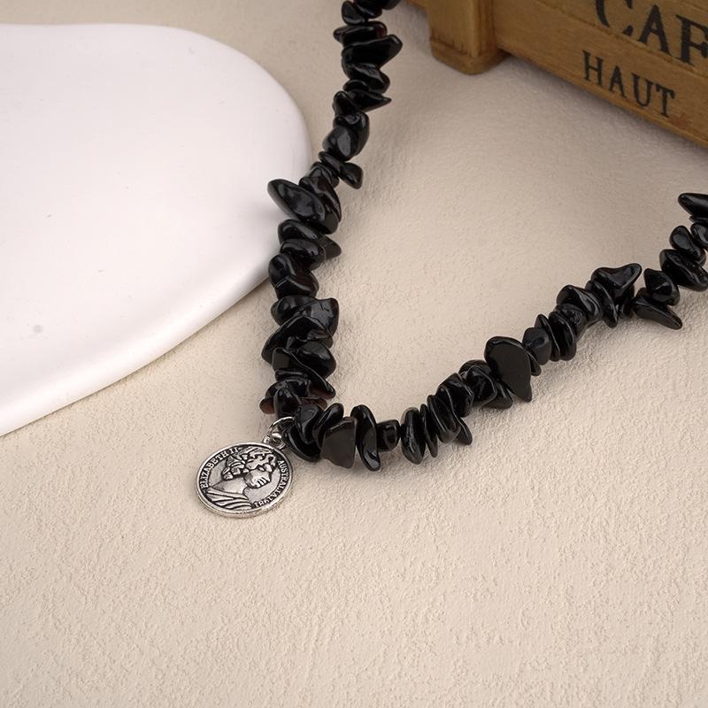 Винтажное этническое ожерелье с подсолнухом - женский нишевый аксессуар в хип-хоп стиле с состаренной отделкой чёрный
Винтажное этническое ожерелье с подсолнухом - женский нишевый аксессуар в хип-хоп стиле с состаренной отделкой чёрный