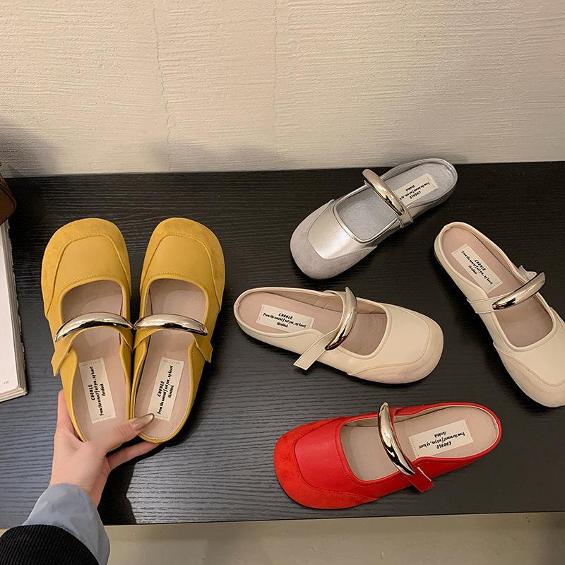 Flat-bottomed Mary Jane shoes women s spring and autumn new silver gentle single-shoe women with skirts 35 срібний
Flat-bottomed Mary Jane shoes women s spring and autumn new silver gentle single-shoe women with skirts 35 срібний