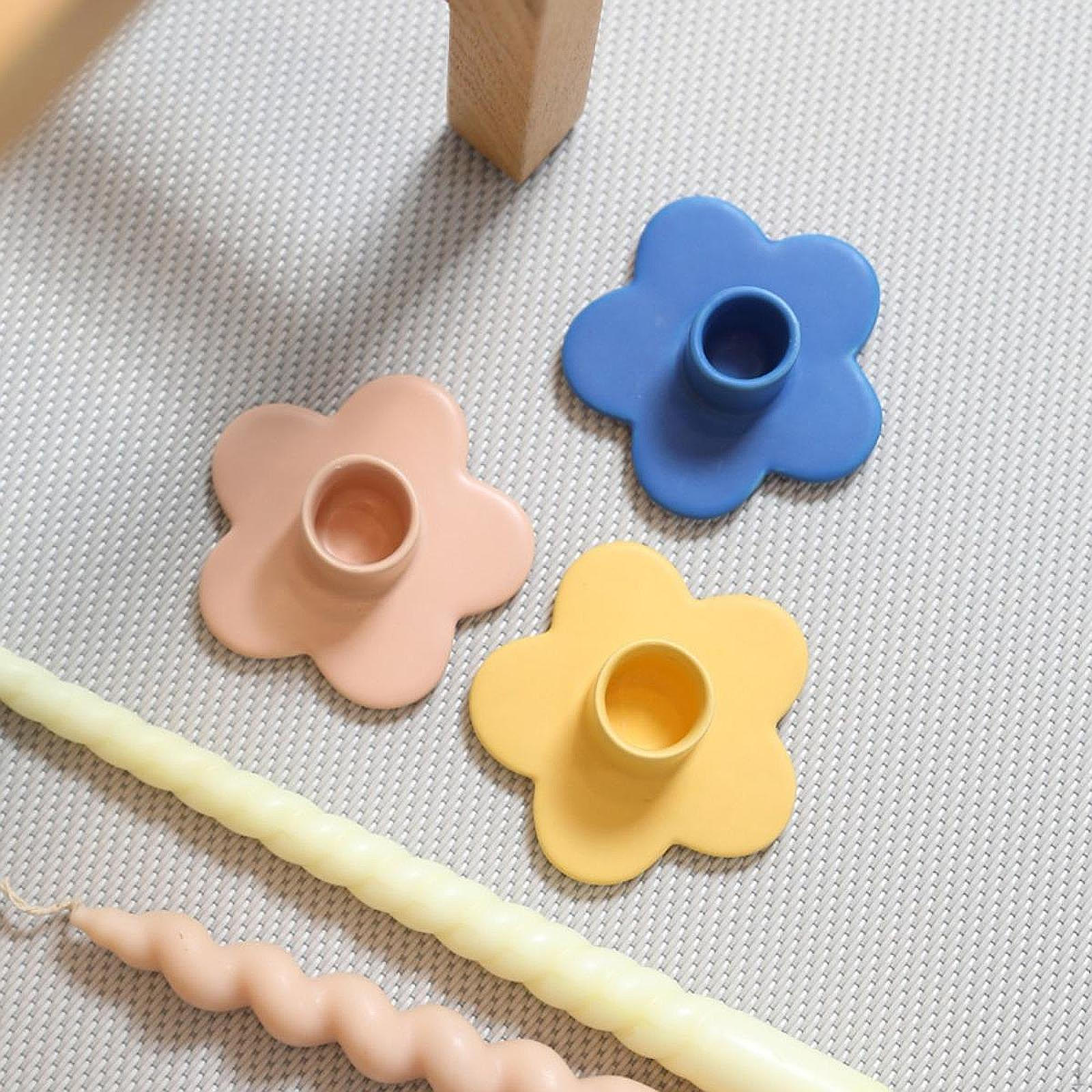 Подсвечник с цветочным основанием для камина и домашнего декора чёрный
Подсвечник с цветочным основанием для камина и домашнего декора чёрный