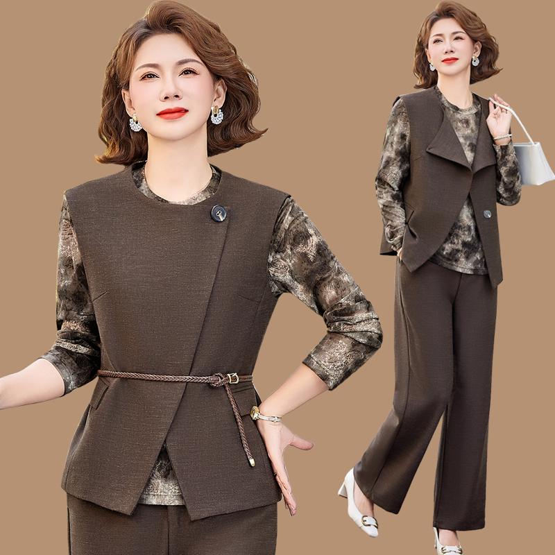 Mom s Spring 2026 Elegant Three-Piece Suit: Vest and Top Set for Middle-Aged and Elderly Women 2XL 105-120 lbs
Mom s Spring 2026 Elegant Three-Piece Suit: Vest and Top Set for Middle-Aged and Elderly Women 2XL 105-120 lbs