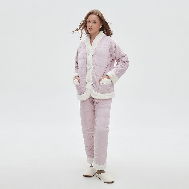 National Style New Chinese Velvet Three-Layer Padded Quilted Pajamas Suit Winter Warm Loungewear Fleece-lined Can Be Outwear Light purple XL
National Style New Chinese Velvet Three-Layer Padded Quilted Pajamas Suit Winter Warm Loungewear Fleece-lined Can Be Outwear Light purple XL