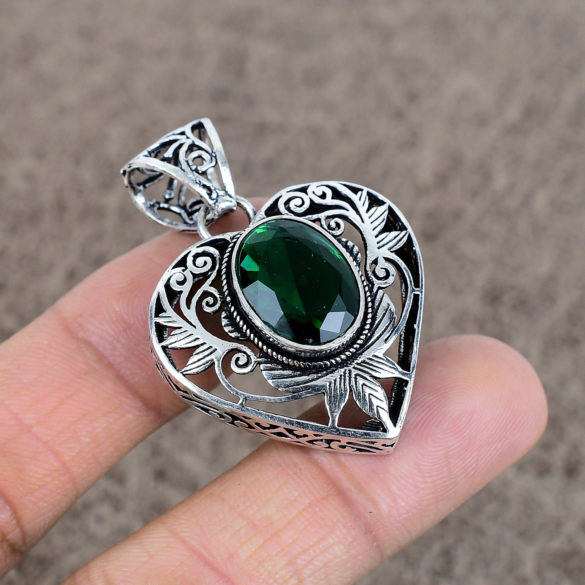 Chrome Diopside Gemstone Handmade 925 Sterling Silver Jewelry Pendant 1.73 KKG-53
Chrome Diopside Gemstone Handmade 925 Sterling Silver Jewelry Pendant 1.73 KKG-53