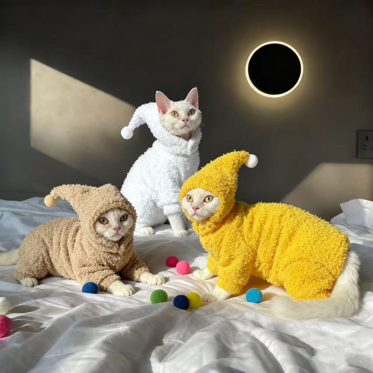 Теплый зимний комбинезон с шапкой эльфа для синих короткошерстных кошек - Двусторонний флис, Четырехлапый дизайн L (approx. 7-9 lbs)
Теплый зимний комбинезон с шапкой эльфа для синих короткошерстных кошек - Двусторонний флис, Четырехлапый дизайн L (approx. 7-9 lbs)