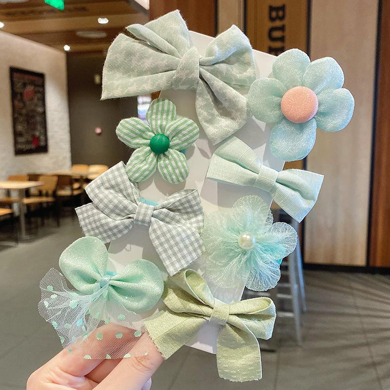 Дитяча плюшева заколка для волосся Осінь/зима Заколка для волосся для маленької дівчинки Мила дівчинка Головний убір для дівчинки 8pcs
Дитяча плюшева заколка для волосся Осінь/зима Заколка для волосся для маленької дівчинки Мила дівчинка Головний убір для дівчинки 8pcs