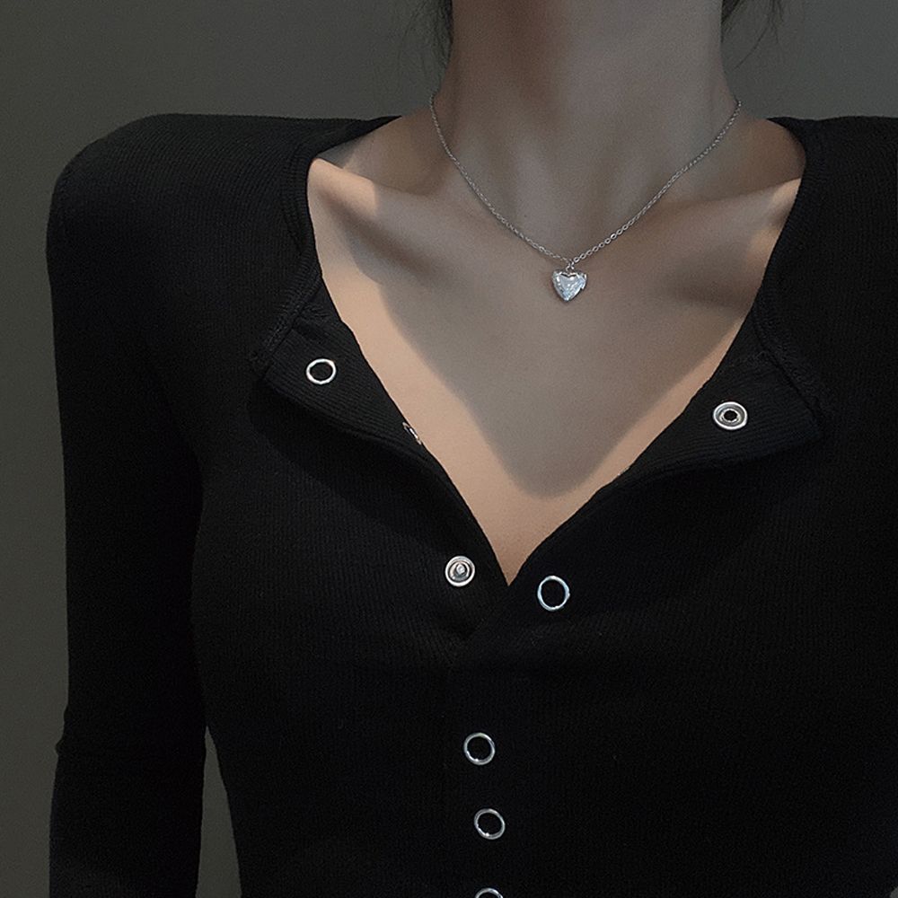 Necklace Korean Style Necklace Apparel Accessories Women Necklace Openable Heart Pendant Necklace
Necklace Korean Style Necklace Apparel Accessories Women Necklace Openable Heart Pendant Necklace