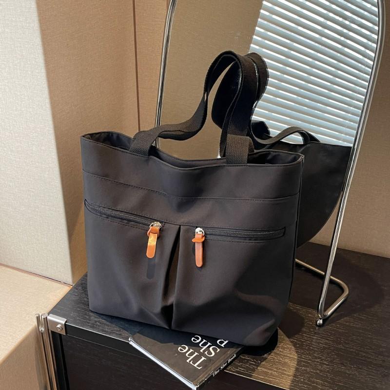 New Women s Shoulder Bag All-matching Large-capacity Commuting Handbag Casual Multi-pocket Travel Tote чорний
New Women s Shoulder Bag All-matching Large-capacity Commuting Handbag Casual Multi-pocket Travel Tote чорний