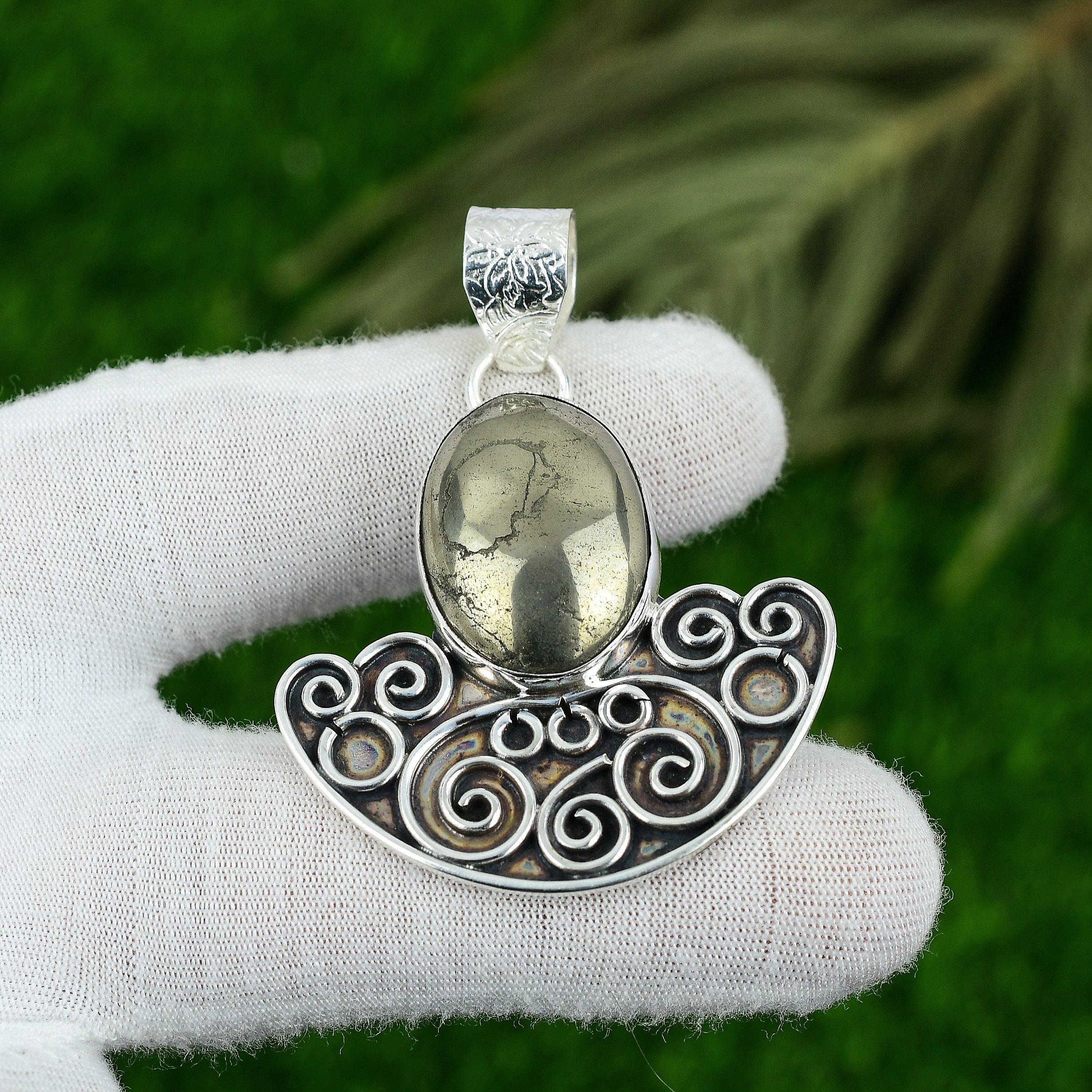Natural Pyrite Gemstone Pendant Gold Handmade 925 Sterling Silver Indian Jewelry
Natural Pyrite Gemstone Pendant Gold Handmade 925 Sterling Silver Indian Jewelry