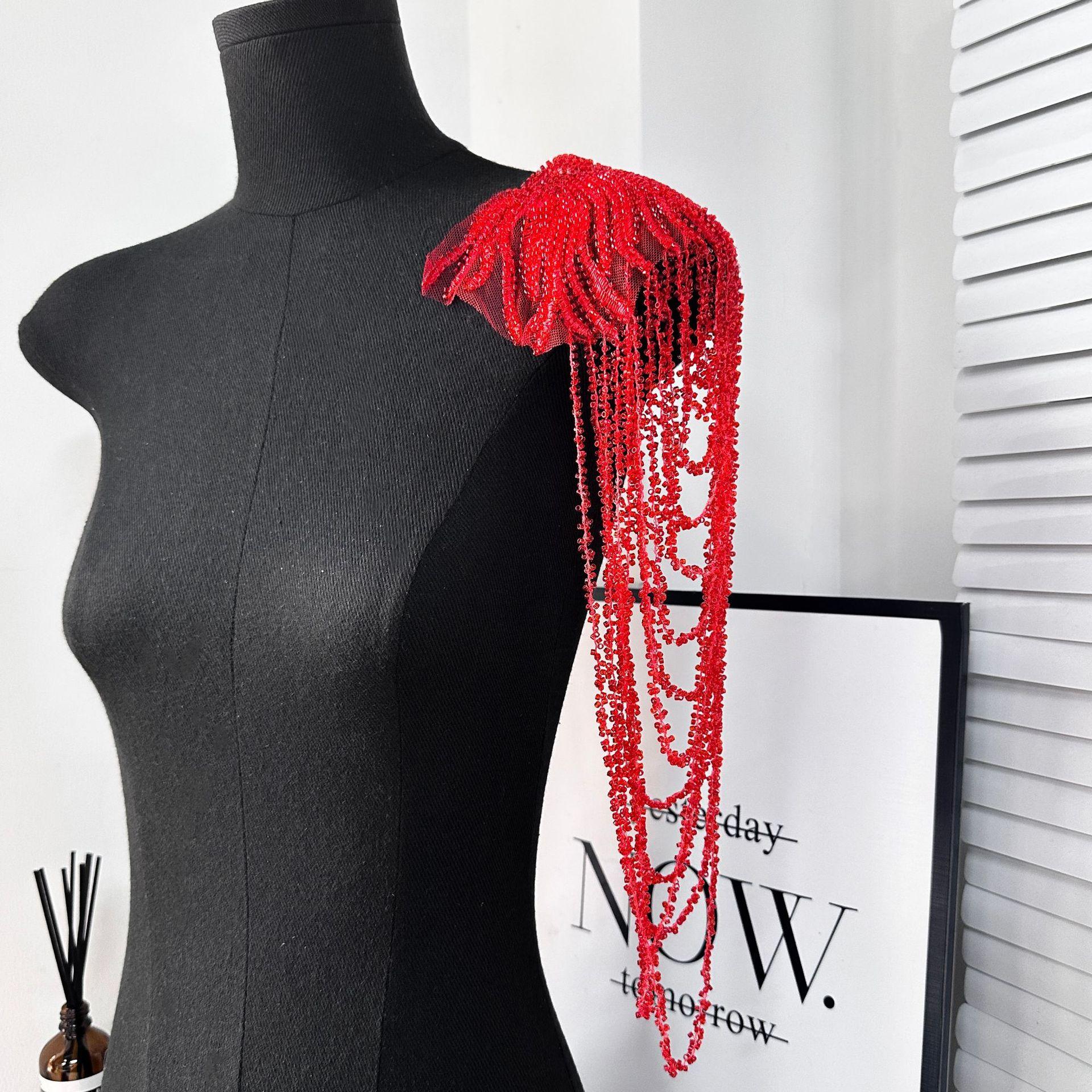 Solid Color Beads Fringed Shoulder Clothing Accessories Retro Gorgeous European And American Dresses Wedding Clothing Accessories Shoulder Chain
Solid Color Beads Fringed Shoulder Clothing Accessories Retro Gorgeous European And American Dresses Wedding Clothing Accessories Shoulder Chain