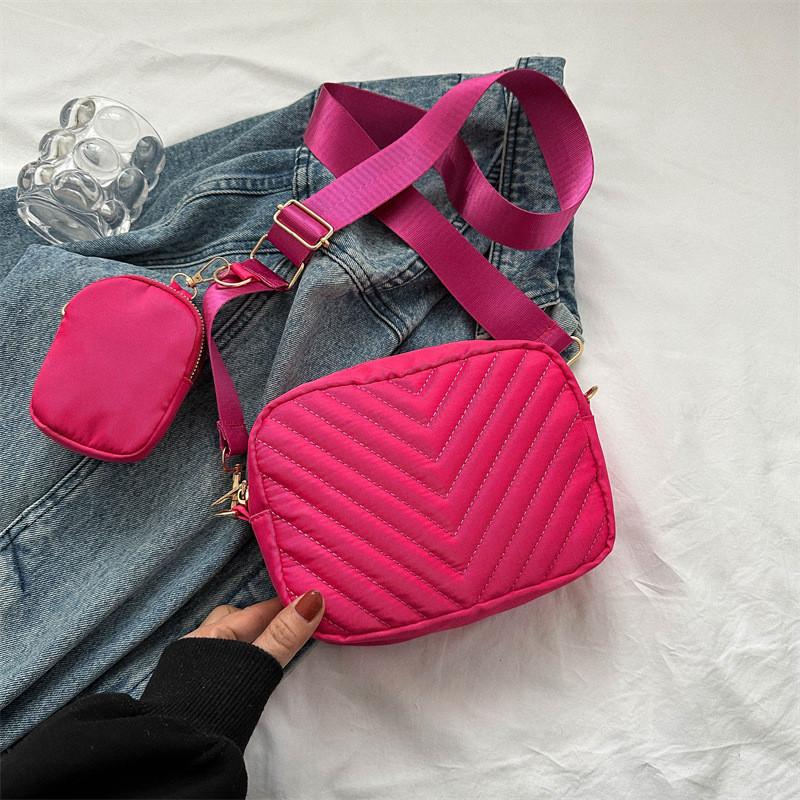 Fashionable Vintage Small Square Handbag For Women Summer Oxford Fabric Trendy Street Casual маджента
Fashionable Vintage Small Square Handbag For Women Summer Oxford Fabric Trendy Street Casual маджента