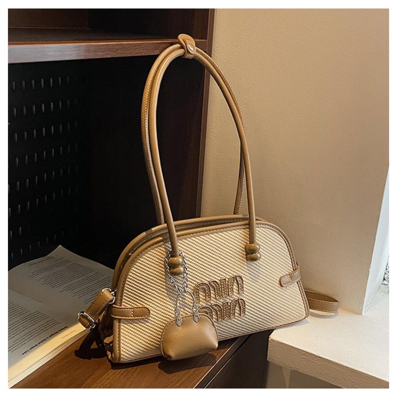 Women s bag new fashion portable shoulder bag trendy bowling bag trendy small square bag хакі
Women s bag new fashion portable shoulder bag trendy bowling bag trendy small square bag хакі