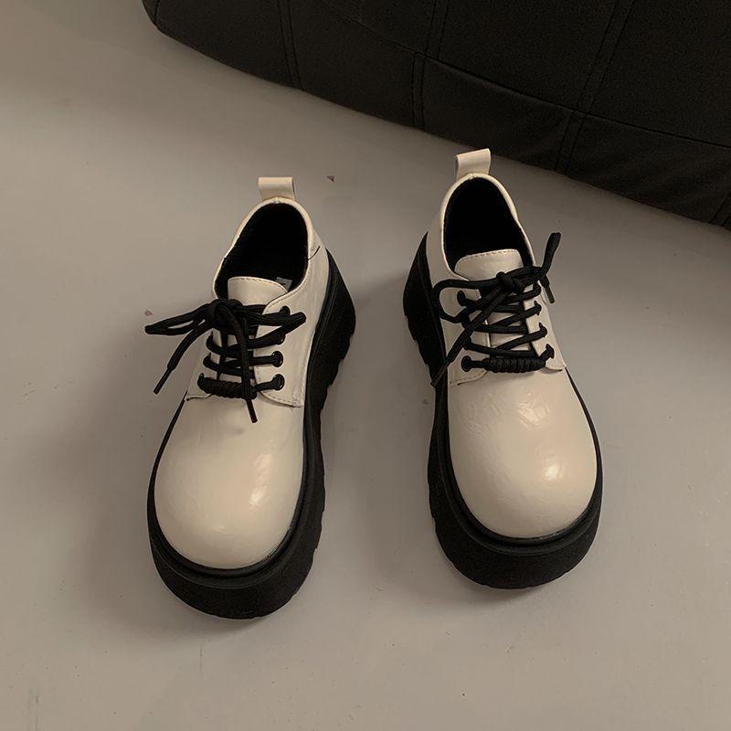 Туфли на толстой подошве, увеличивающие рост, из маленькой кожи, для женщин, новые на весну и осень 2025 года, ретро, японские, для ношения с юбками, туфли JK, туфли с большим носком 40 бежевый
Туфли на толстой подошве, увеличивающие рост, из маленькой кожи, для женщин, новые на весну и осень 2025 года, ретро, японские, для ношения с юбками, туфли JK, туфли с большим носком 40 бежевый