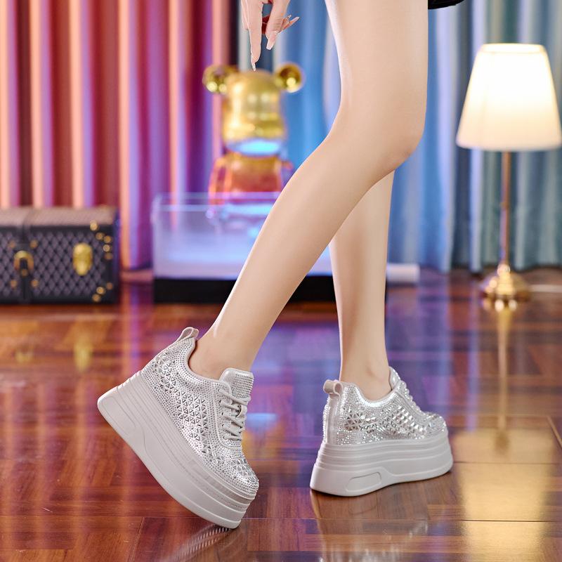 Little white shoes women s new 8 spring women s shoes thick sole heightening round head casual dad shoes 39 срібний
Little white shoes women s new 8 spring women s shoes thick sole heightening round head casual dad shoes 39 срібний
