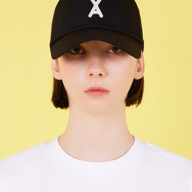 VARZAR VA Applique Overfit Ball Cap Black FREE
VARZAR VA Applique Overfit Ball Cap Black FREE