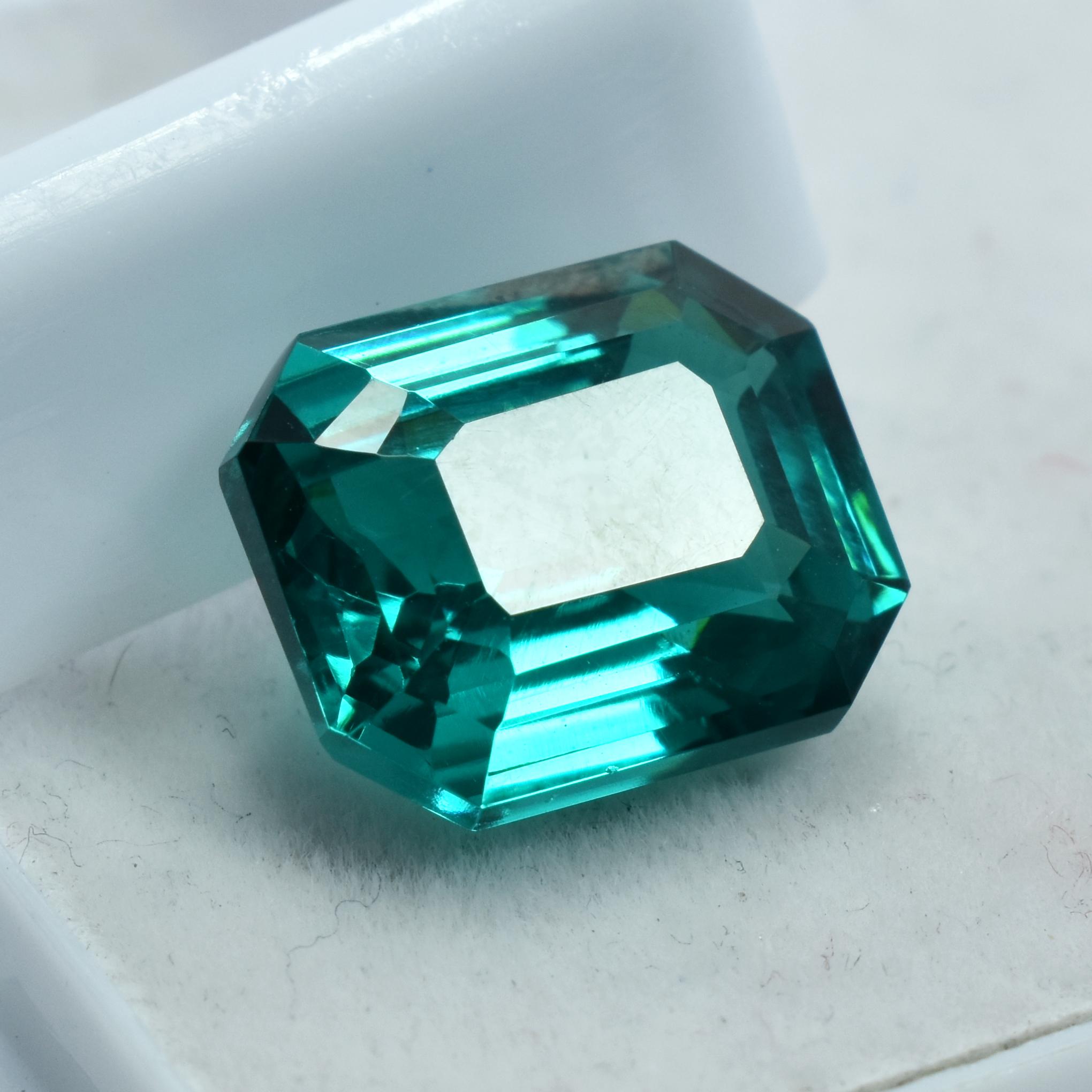 Natural Green Tourmaline 10.15ct Emerald Cut Flawless Certified Loose Gemstone 12.3 mm approx зелений
Natural Green Tourmaline 10.15ct Emerald Cut Flawless Certified Loose Gemstone 12.3 mm approx зелений