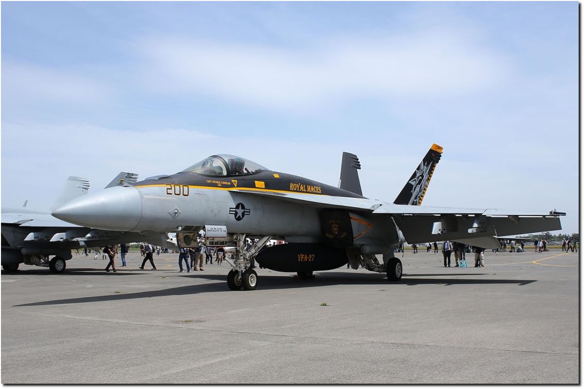 Американский палубный истребитель Platts Super Hornet Royal Maces 2024 Пластиковая модель 1/72 F/A-18E VFA-27 AE-38 (Самолет)
Американский палубный истребитель Platts Super Hornet Royal Maces 2024 Пластиковая модель 1/72 F/A-18E VFA-27 AE-38 (Самолет)