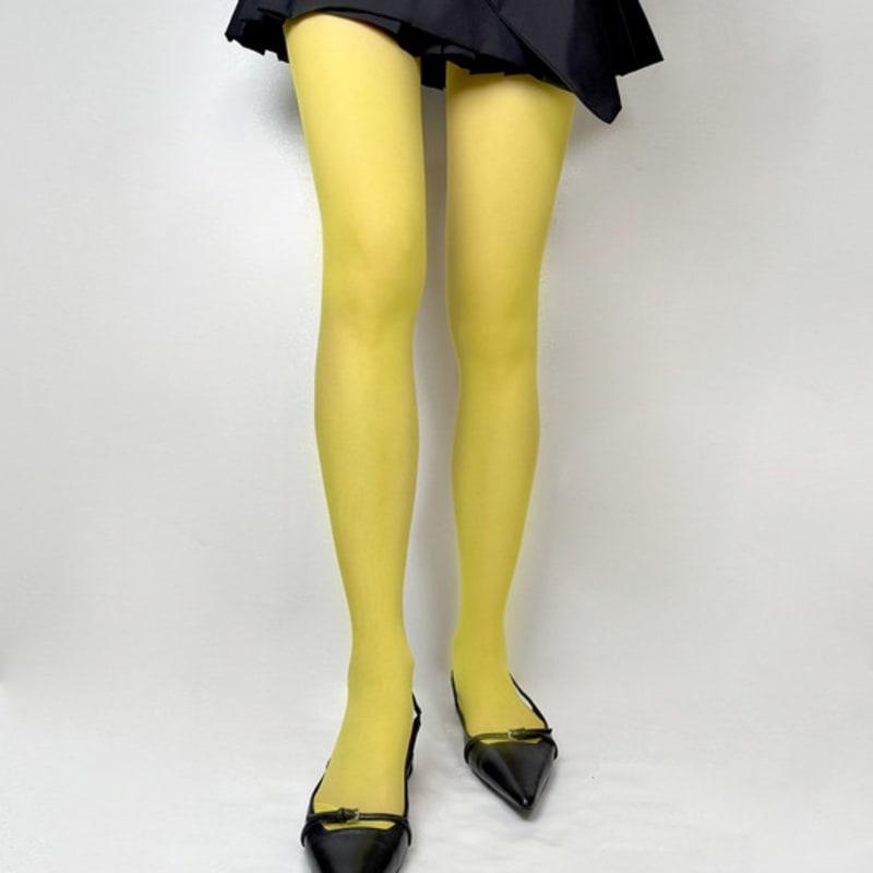 Романтичные полупрозрачные колготки цвета тигра (желтый) Free
Романтичные полупрозрачные колготки цвета тигра (желтый) Free