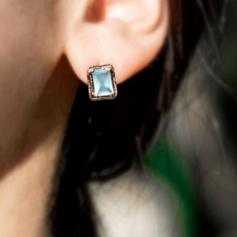 ZOENA Raffine blue Earring One
ZOENA Raffine blue Earring One