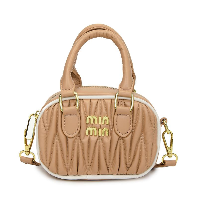 Stylish Xiaoxiangfeng Premium Texture Folded Portable Pillow Bag Casual Versatile Commuter Foreign Style Crossbody Women s Bag хаки
Stylish Xiaoxiangfeng Premium Texture Folded Portable Pillow Bag Casual Versatile Commuter Foreign Style Crossbody Women s Bag хаки