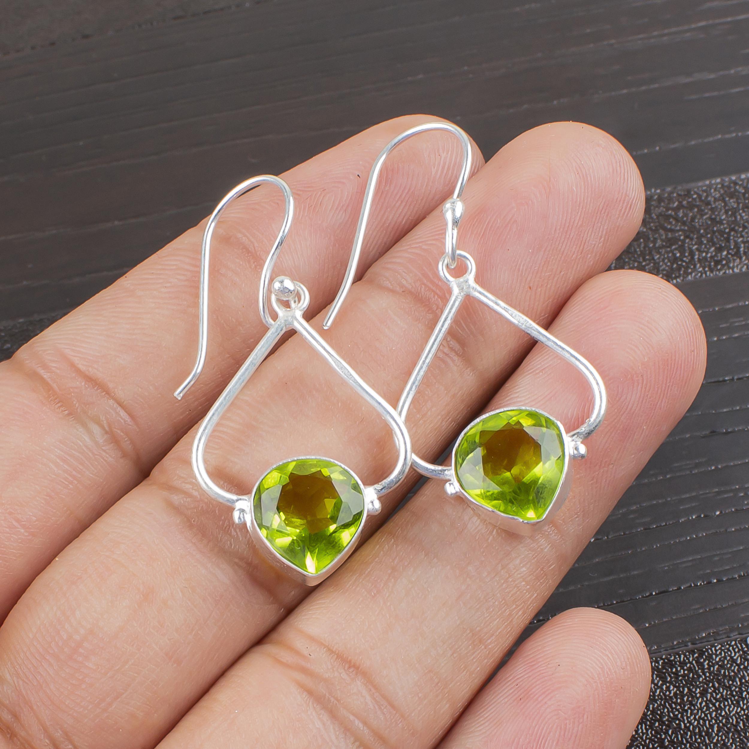 Peridot Earring Gemstone Jewelry, 925 Solid Sterling Silver Earring, Handmade Jewelry Birthstone Earrings , Gift For Him 1.80 Inches зелений
Peridot Earring Gemstone Jewelry, 925 Solid Sterling Silver Earring, Handmade Jewelry Birthstone Earrings , Gift For Him 1.80 Inches зелений
