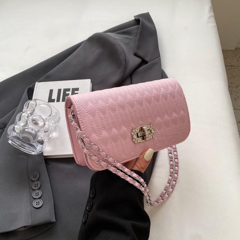 Summer new fashion simple women s bag casual trend embroidered thread chain pleated bag solid color shoulder messenger bag розовый
Summer new fashion simple women s bag casual trend embroidered thread chain pleated bag solid color shoulder messenger bag розовый