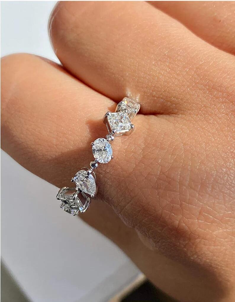 Korea New Love Row Diamond Ring Women Stamp High Carbon Diamond Heart Full Circle Row Ring Girlfriend Valentine s Day Gift 6
Korea New Love Row Diamond Ring Women Stamp High Carbon Diamond Heart Full Circle Row Ring Girlfriend Valentine s Day Gift 6