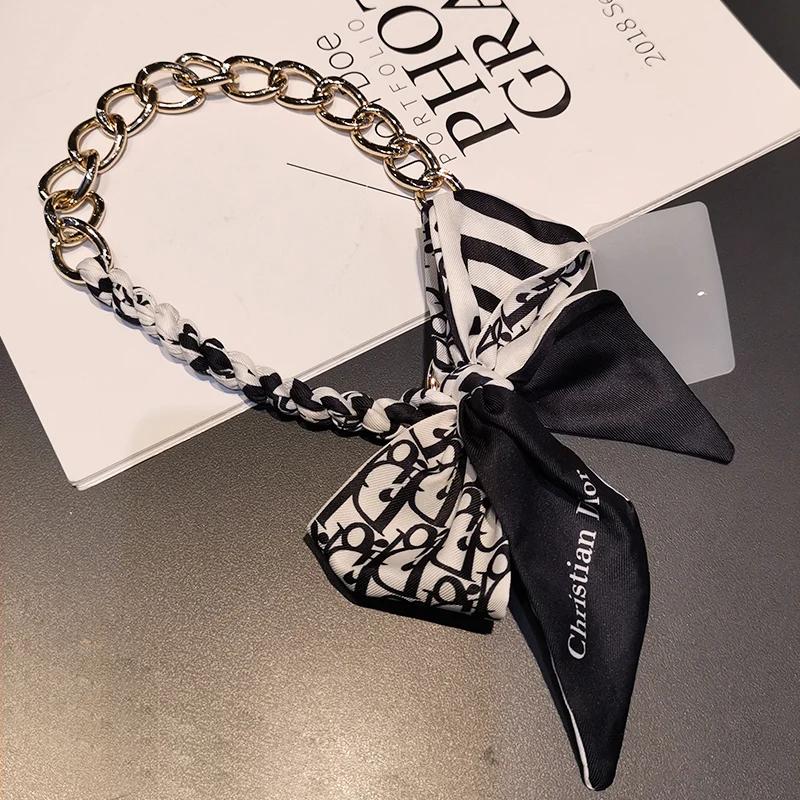 Mobile Phone Lanyard Silk Scarf Hand Hanging Chain Braided Bow Metal Pendant High-end Bag Phone Case Anti-lost Sling Lanyard Key
Mobile Phone Lanyard Silk Scarf Hand Hanging Chain Braided Bow Metal Pendant High-end Bag Phone Case Anti-lost Sling Lanyard Key