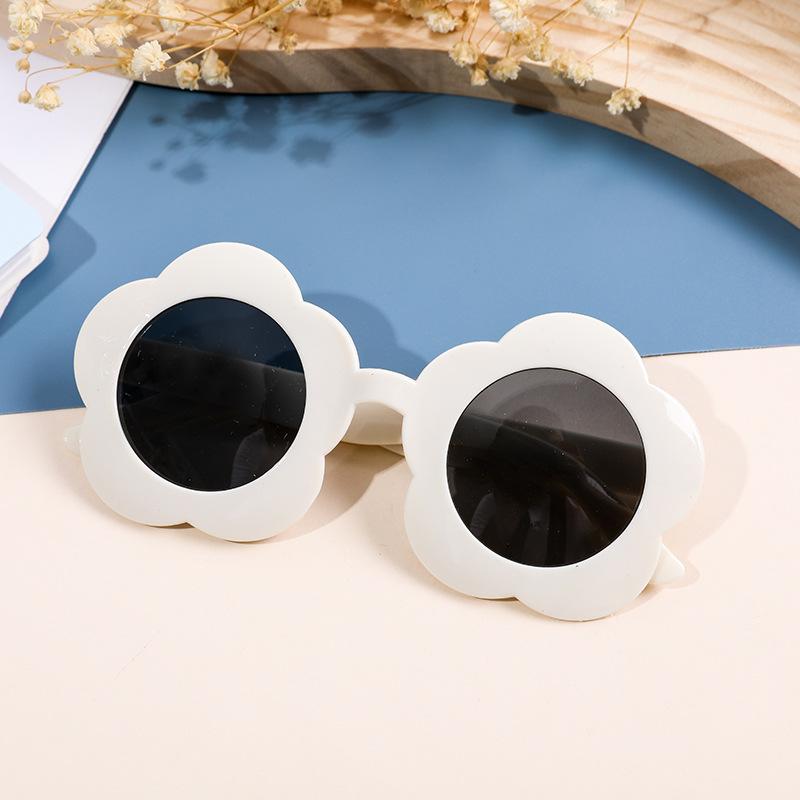 Fashion Flower Cute Children S Sunglasses 1-8 Years Old Sunglasses Children S Glasses
Fashion Flower Cute Children S Sunglasses 1-8 Years Old Sunglasses Children S Glasses