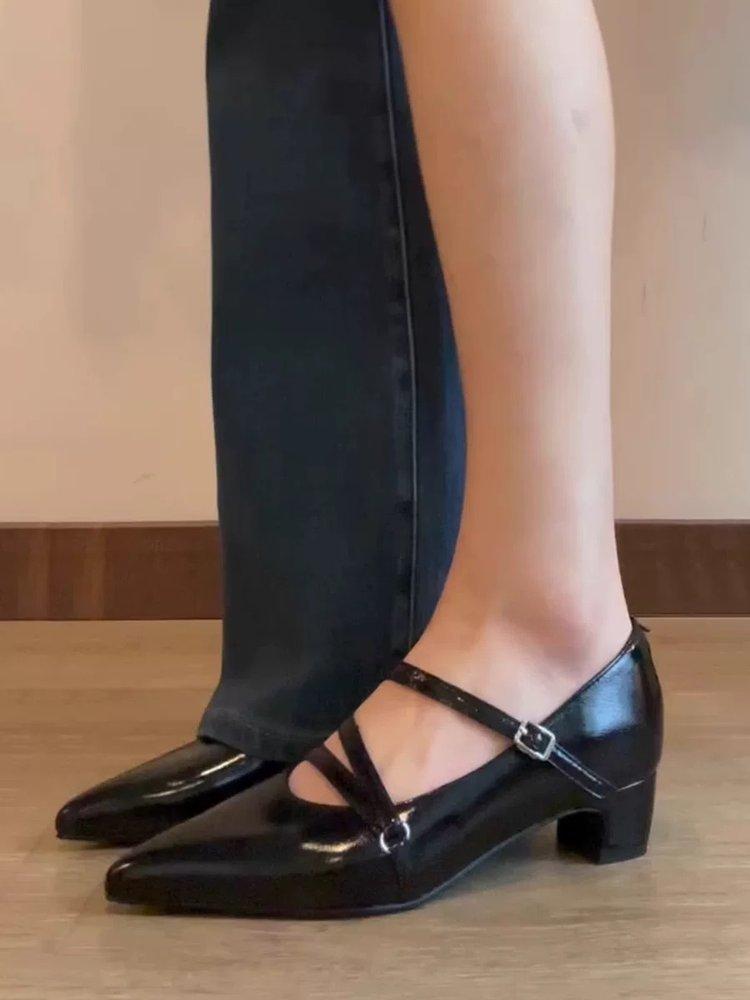 Soft leather version~ pointed French word with thick heel single shoes women s commuting temperament shallow mouth retro Mary Jane small leather shoes 40 чорний
Soft leather version~ pointed French word with thick heel single shoes women s commuting temperament shallow mouth retro Mary Jane small leather shoes 40 чорний
