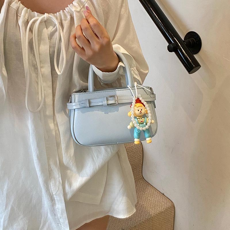 Premium sense small square bag women 2025 new summer versatile messenger bag fashion handbag small bag
Premium sense small square bag women 2025 new summer versatile messenger bag fashion handbag small bag