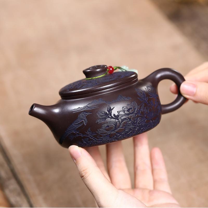 220ml Aesthetic Yixing Purple Clay Teapots Handmade Coin Large Caliber Pot Raw Ore Dragon s Blood Sand Kettle Zisha Tea Set
220ml Aesthetic Yixing Purple Clay Teapots Handmade Coin Large Caliber Pot Raw Ore Dragon s Blood Sand Kettle Zisha Tea Set